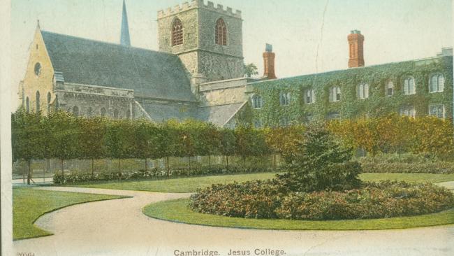 Image of 1930s postcard, Chapel Court